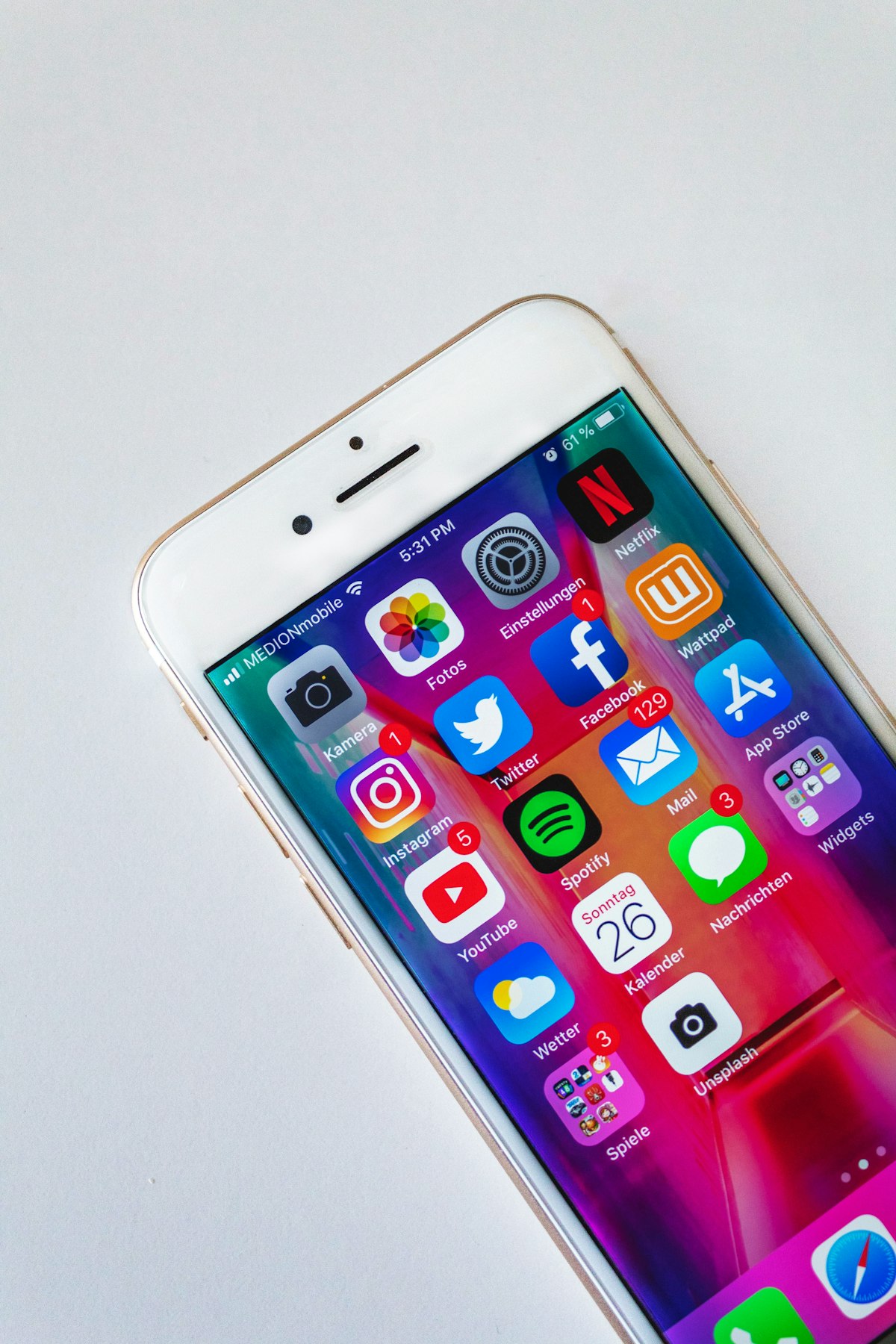 Apple 把 LLM 写进系统底层:Foundation Models framework 如何重塑端侧 AI Agent 的开发者范式
